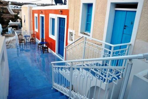 Katerina Rooms in Adamantas