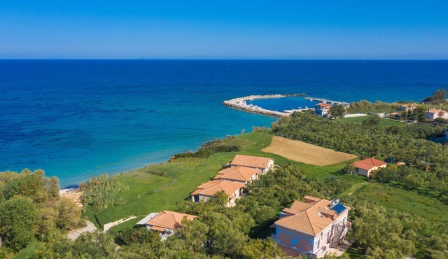 Kavos Psarou Comfortable By The Sea, Sea View Studio in Zakynthos