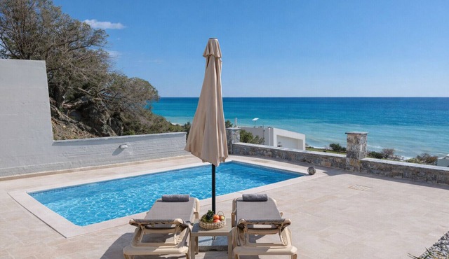 Kedros villa Exi , next to the beach and near taverns in Ano Viannos