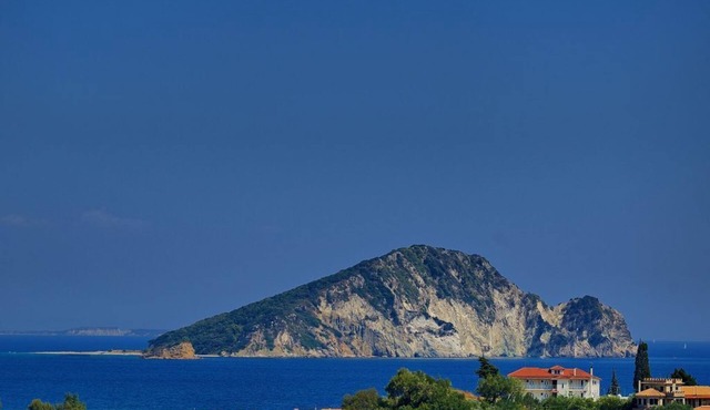 Keri Studios With Garden View in Zakynthos