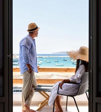 KIANO SUITES in Aliki