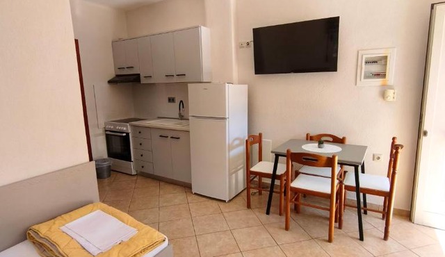 Kiparissis Apartments in Kriopigi