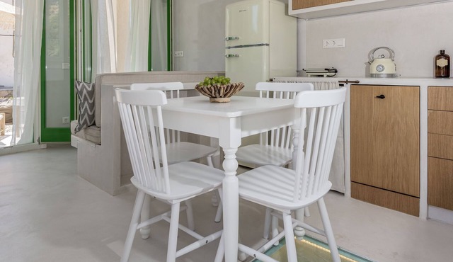 KLIMA BAY Beachfront Boutique Houses (Green) in Milos
