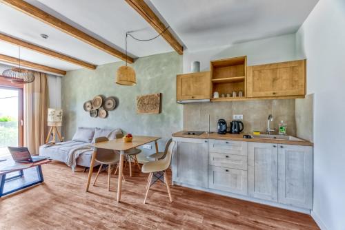 Komody Apartments in Delphi