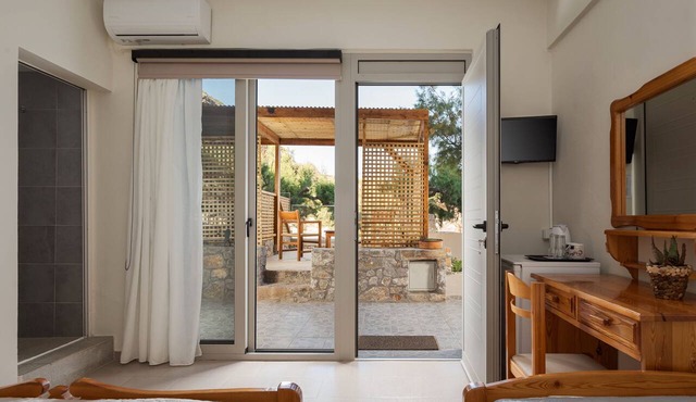 Koutelo by The Sea in Sfakia