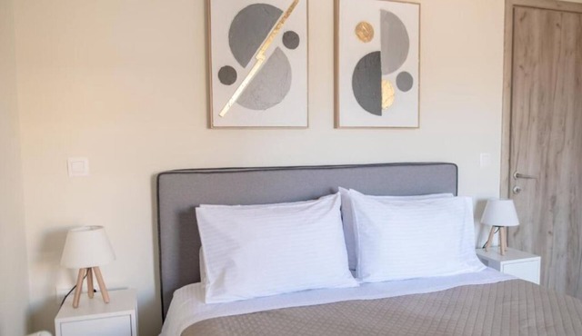 Lacha's House : Two-Bedroom Apartment in Kos