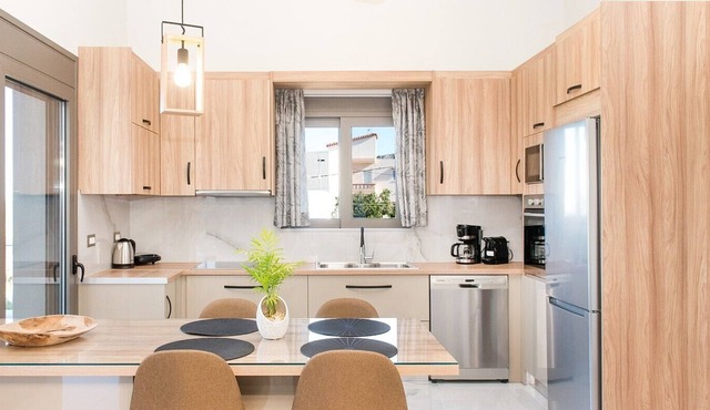 Large Group or Family Estate with Private Pool and Sea View Close to Chania City in Mournies