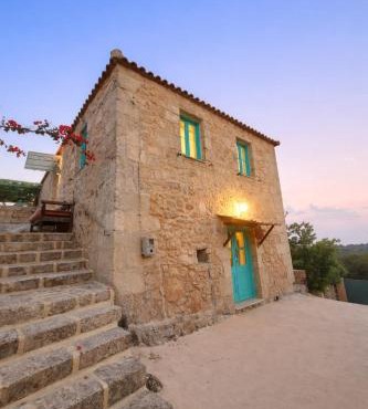 Light & Stone Villa, Kefalonia in Lixouri