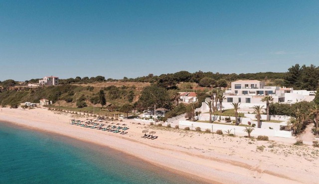 Lisavet Skala Kefalonia - Emerald Home Beachfront in Valsamáta