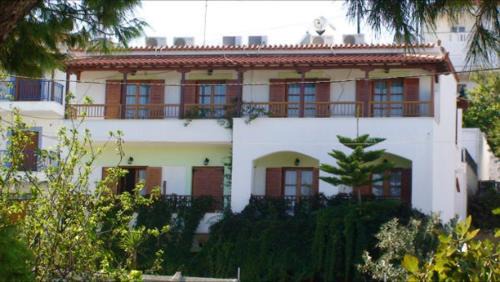 Litsa Studios in Patitiri
