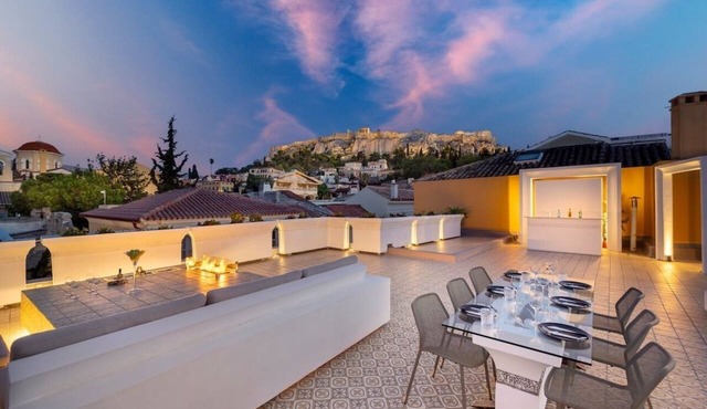 Live Your Myth | Villa with Acropolis View Plaka in Athina