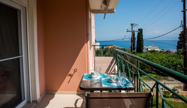Lovely Apartment Next to the Sea Lygia Korinthias in Xylokastro-Evrostina
