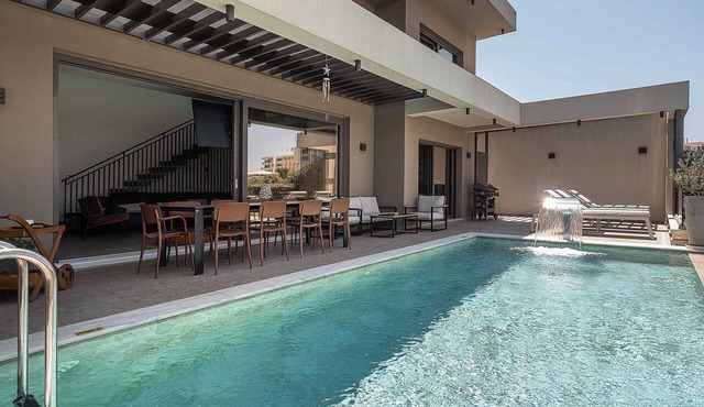 Lusol Seafront Villa II-Free* Heated pool, 100m Sea in Chania