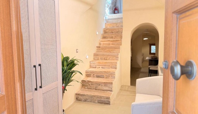 Luxe Lane Kalamoti in Chios