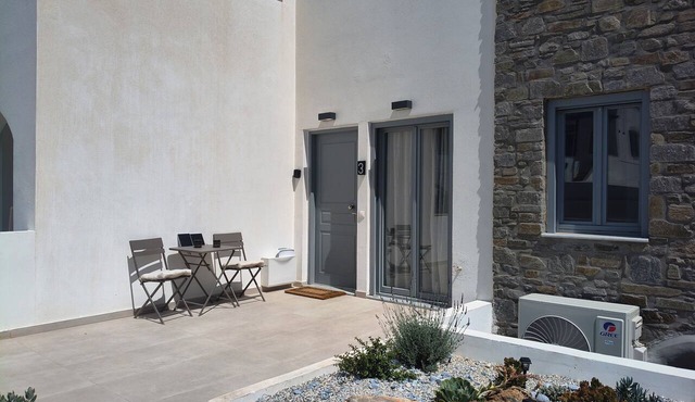 Luxurious apartment in the heart of the village with easy beach access in Aliki