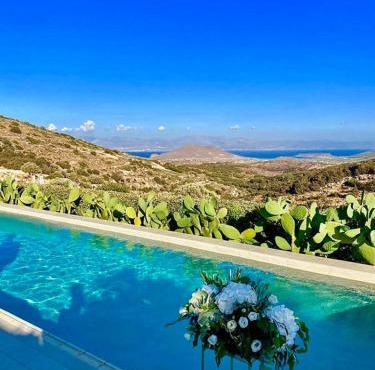 Luxury Alaia villa with panoramic views, Kostos, Paros in Kóstos