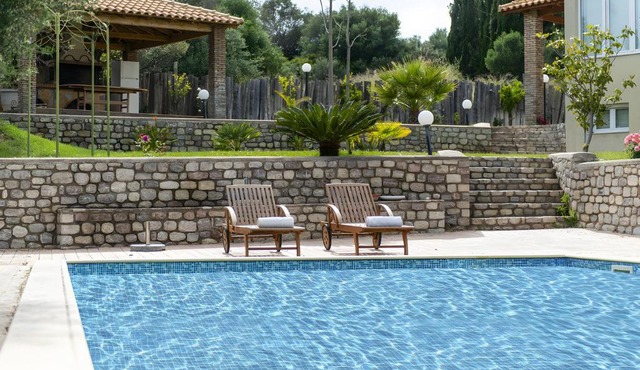 Luxury Villa 2 In The Peloponnese in Selianitika