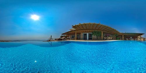 M11 - Seaview Villa - Luxury Villa with pools & views in Mikonos