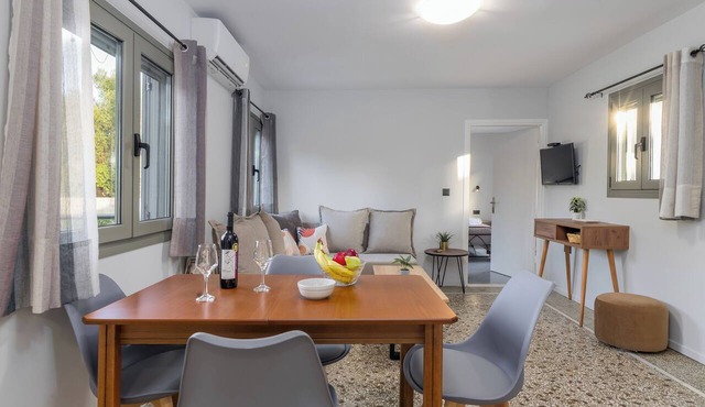 Makris Gialos Lemon Cottage in Lassi Kefalonia in Argostoli