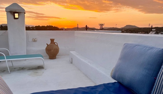 Mandarin traditional house with outdoor jacuzzi - Koskinou traditional house in Koskinou