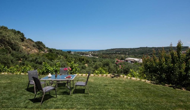 Marelia Luxurius Apartment in Tavronitis