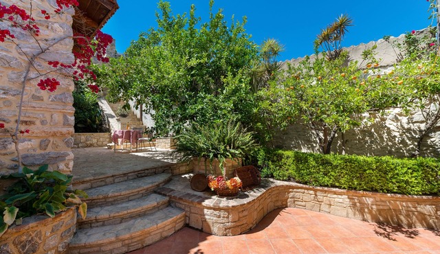Marigoula house in Πόμπια