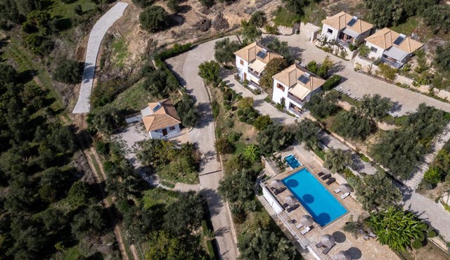 Mary's Panorama Houses in Gialova