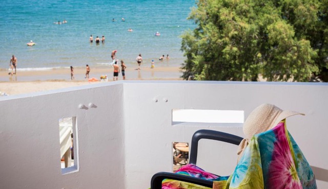 Mavros Molos Seaside deluxe Apartment in Kissamos