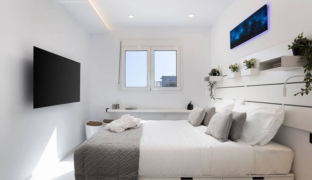 MaXi Suite 75 with Jacuzzi,By IdealStay Experience in Gazi