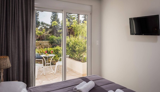 Mear Double Luxury - Cretan Sunny Nest in Kantanos-Selino