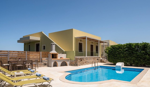 Mela Villa Lemon with Private Pool, Eco Friendly in ΡΕΘΥΜΝΟ