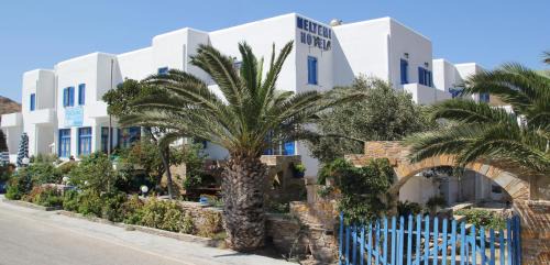 Meltemi Hotel Kythnos-Loutra in Loutra
