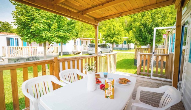 Mobilehome with air conditioning, terrace and pool in Sami