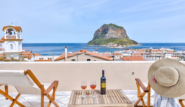 Monemvasia View Modern Flat in Monemvasia