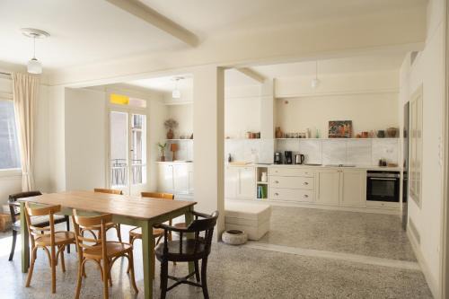 Mosaikon Guesthouses #Sokratous Str in Athens