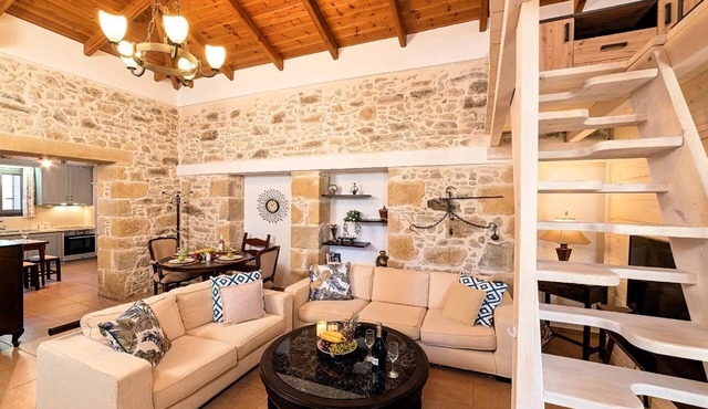 Mountain hut "Cretan Kera" with private pool in Kissamos Kriti