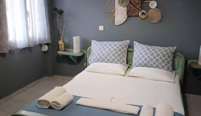 mulberry house in Elafonisos