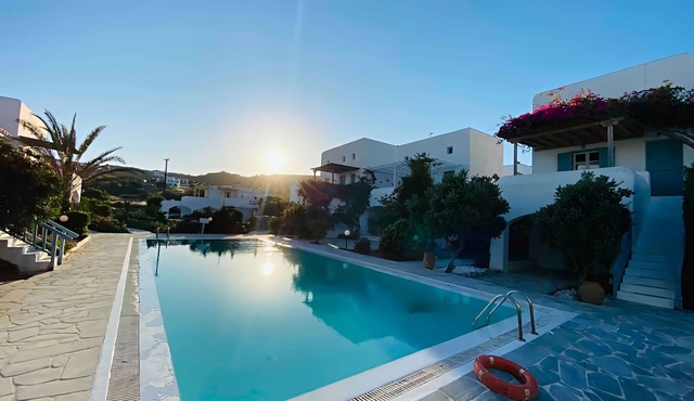 Mykonos pool house 2 shared pool - My rental Homes in Mykonos
