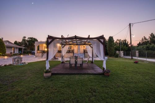 Mystic Garden Apartments in Zakynthos