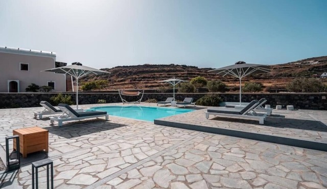 Mythique Pool Residence - Oia Santorini in Oia