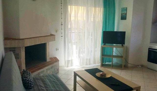 N. Skioni Roses apartment with balcony in Νέα Σκιώνη