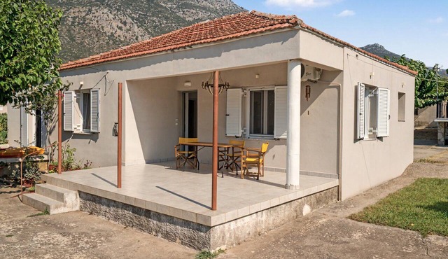 Nafpaktos The Home Country House with Sea View, Private Terrace & Air Conditioning in Agios Polykarpos