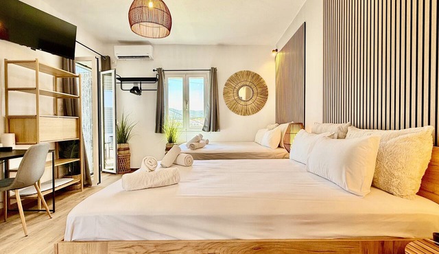 Naousaki Premium Studios 4 - Heart of Naousa, Paros in Naousa