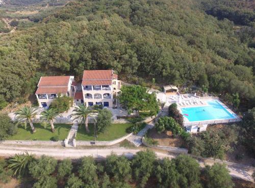 Natural Blue Green Apartment in Almiros Beach