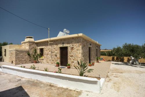 Nepheli Stone House in Plátanos