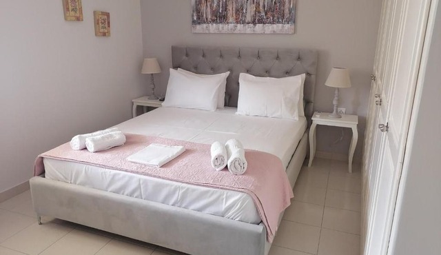 Nicole Apartment in Perdika