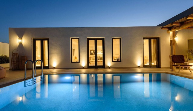 Noble Pearl Villas- Villa 2 in Cyclades