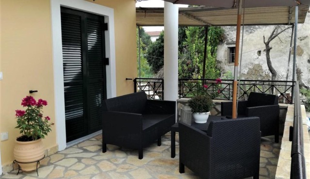 Nonnas House in Sinarádes