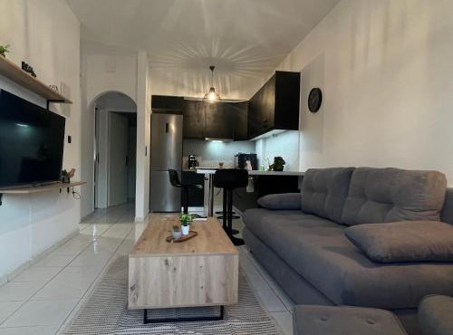 Obsidian Urban Suite , next to Heraklion Airport in Heraklion