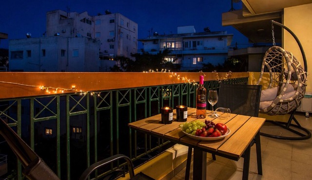 Ophelia Living in Rodos